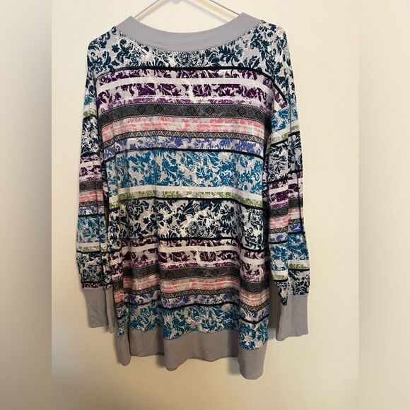 Westbound Top - Picture 3 of 3